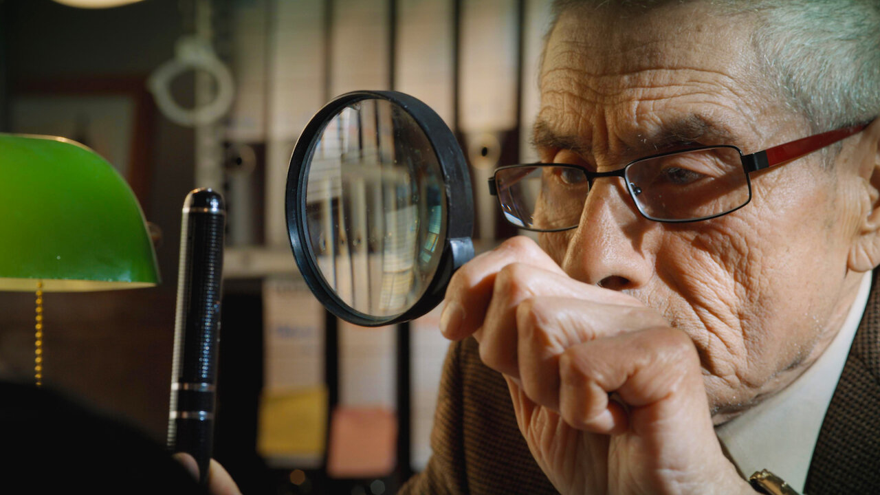 El Agente Topo, se pone a investigar